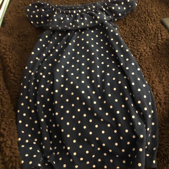 OK there’s five different outfits to choose from - Picture 5 of 15